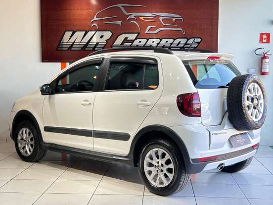 VW - VolksWagen CROSSFOX 1.6 Mi Total Flex 8V 5p