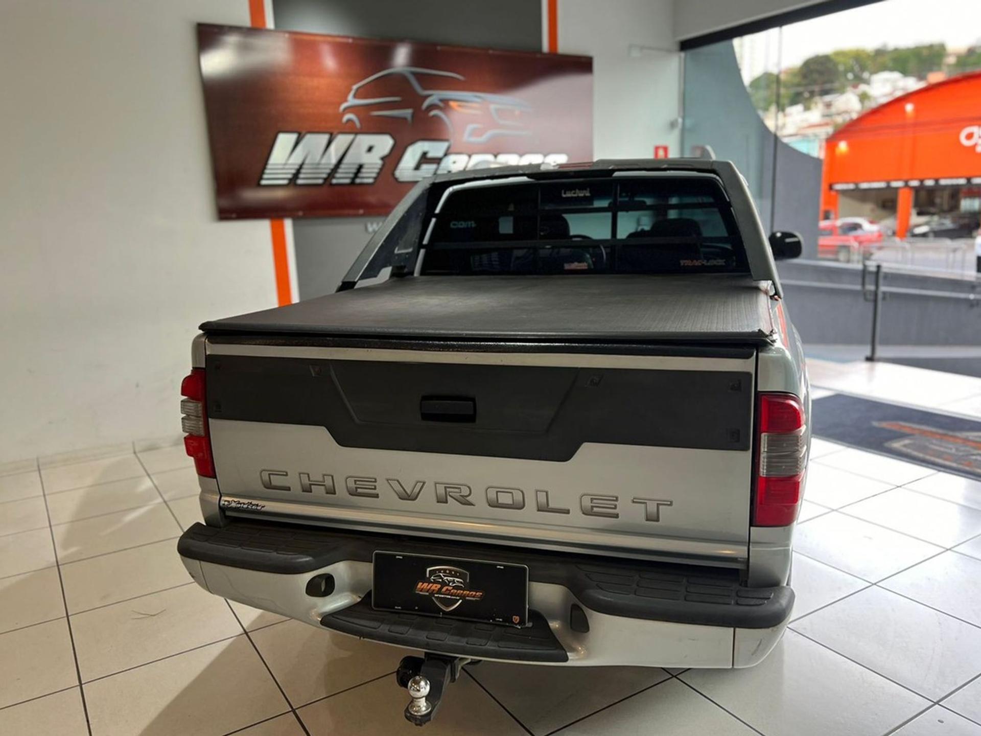 GM - Chevrolet S10 2.4 MPFI EXECUTIVE 4X2 CD 8V FLEX 4P MANUAL